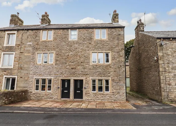 1 Grosvenor Farm Cottages