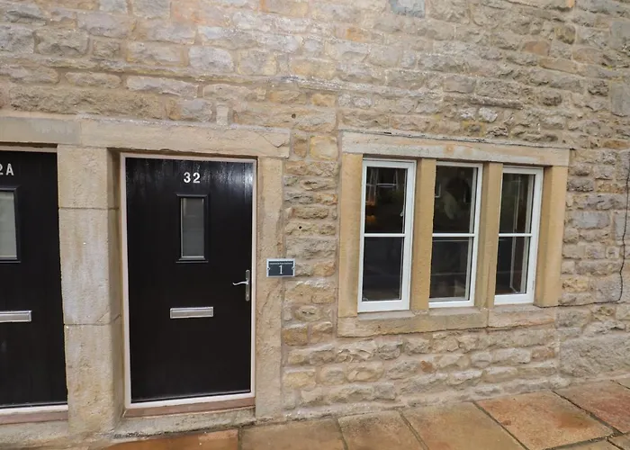 1 Grosvenor Farm Cottages