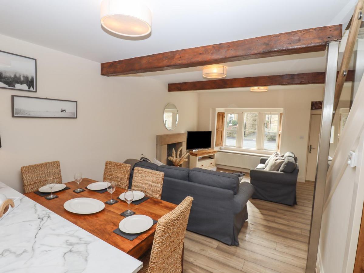 1 Grosvenor Farm * Skipton