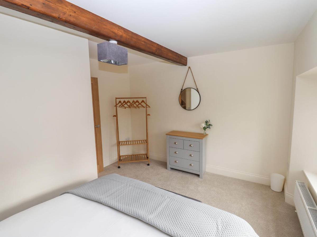1 Grosvenor Farm * Skipton